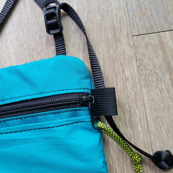 Topo Designs Accessory Shoulder Bag - Picture 9 of 14